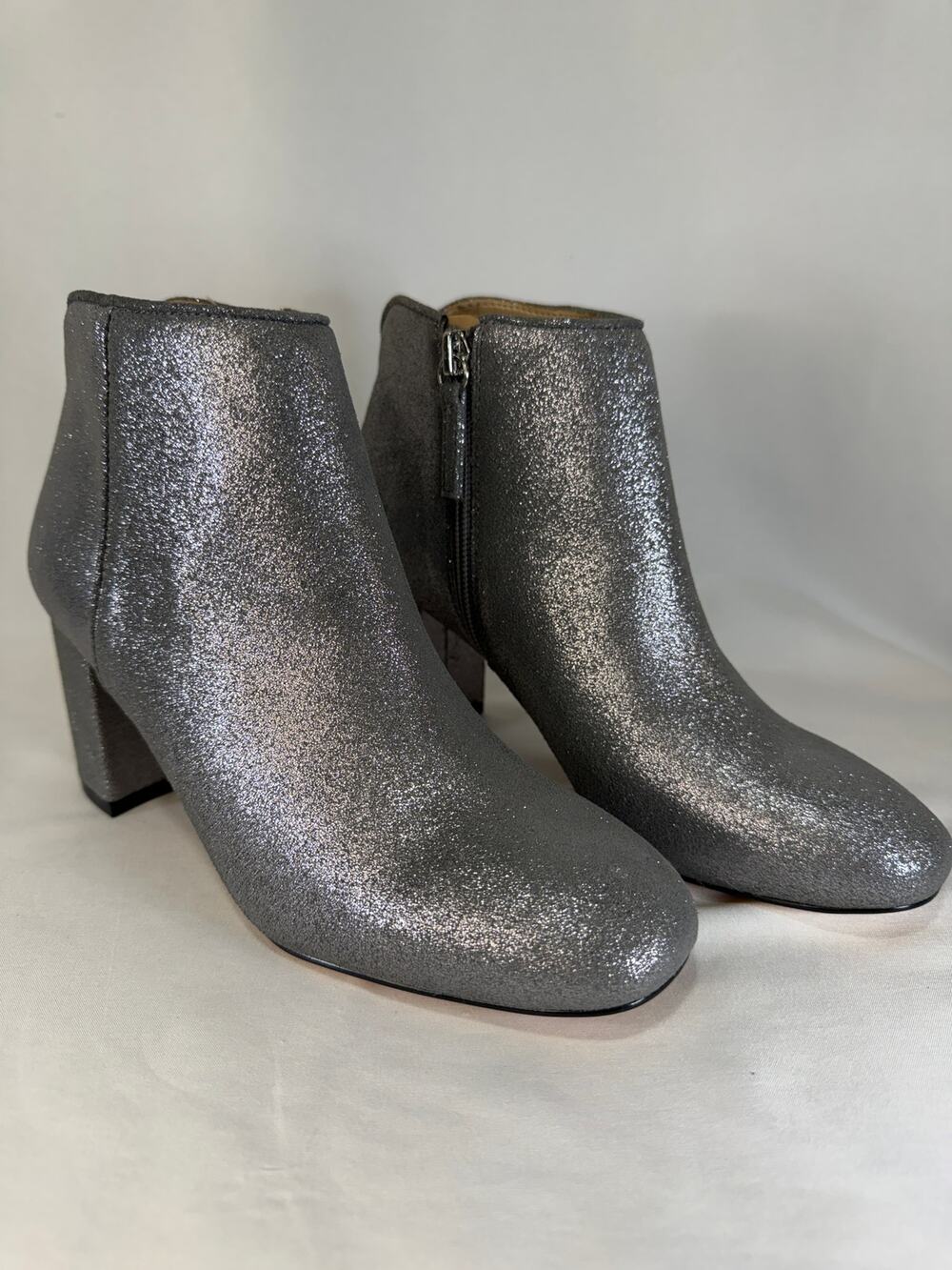 White House Black Market Women’s 5.5M Metallic Silver Ankle Boots Block Heel